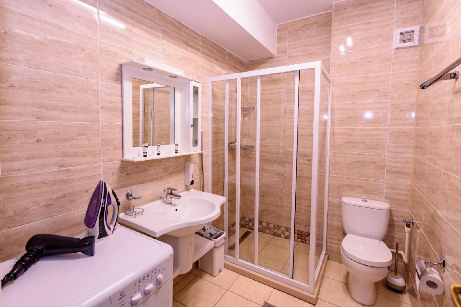 Appartement Theo Summerland Seaview à Mamaia Extérieur photo