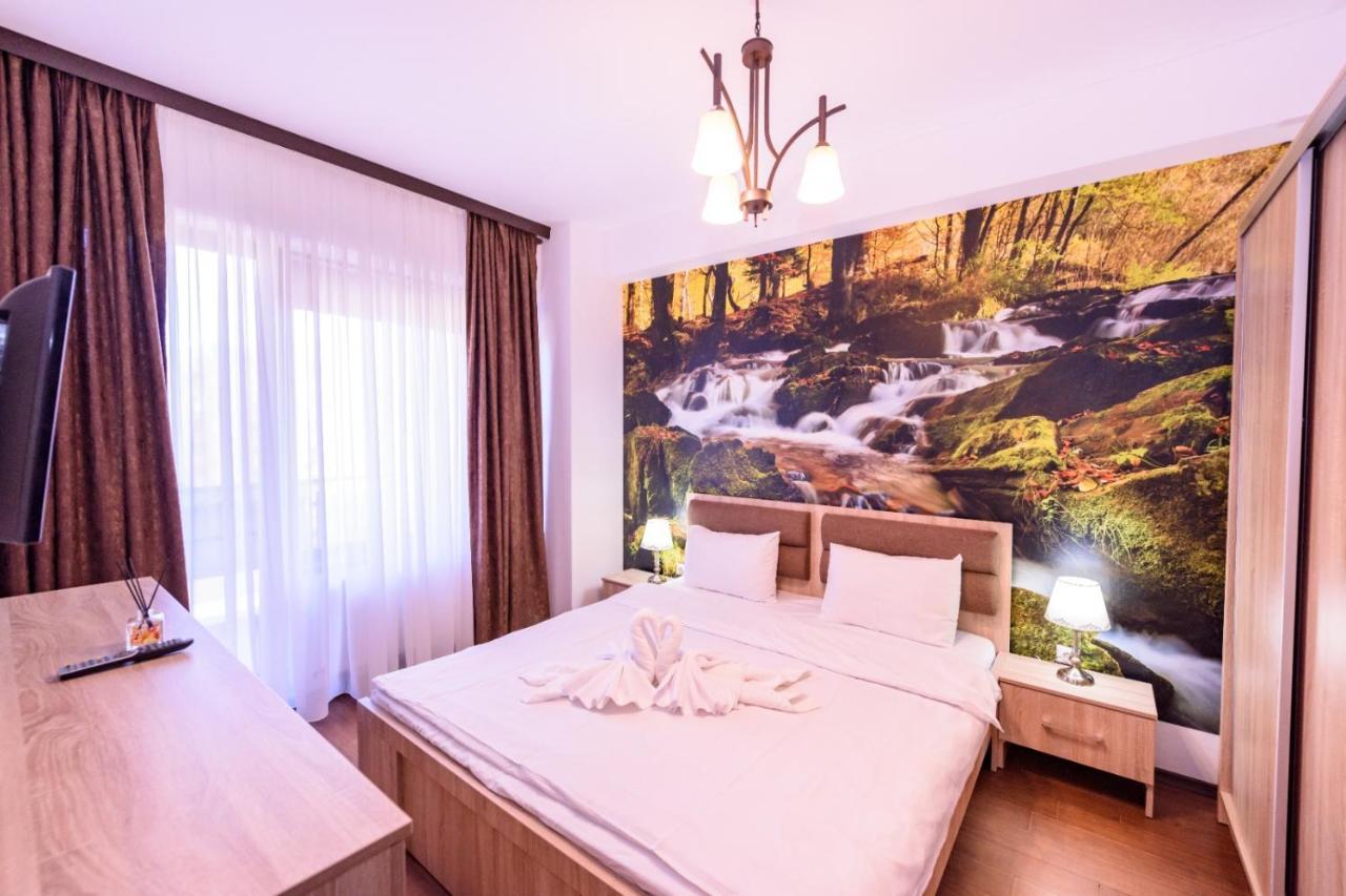 Appartement Theo Summerland Seaview à Mamaia Extérieur photo