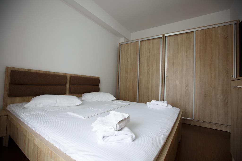 Appartement Theo Summerland Seaview à Mamaia Extérieur photo